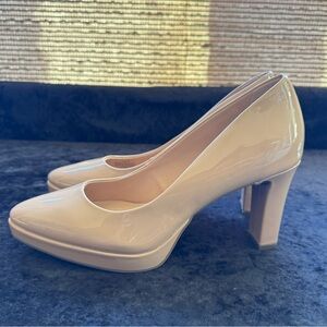 Anne Klein Cream Patent Heels